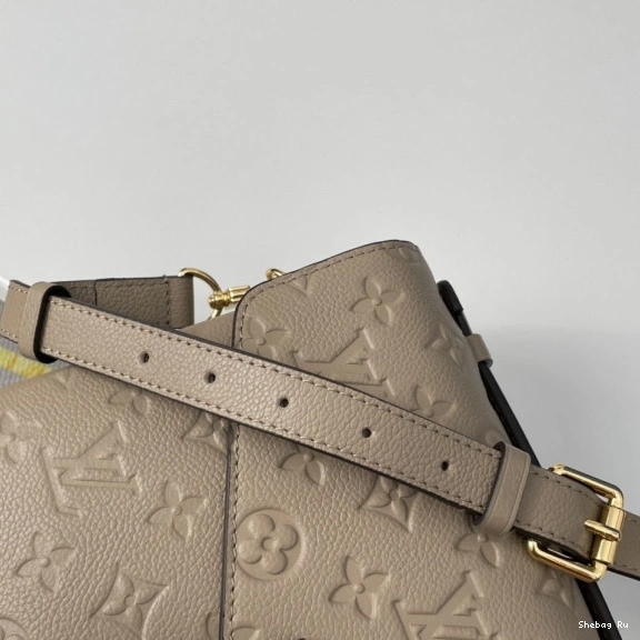 MÉTIS VUITTON POCHETTE LOUIS 0711